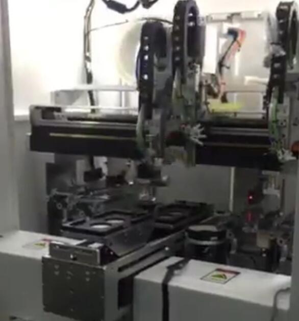 雙動子直線電機